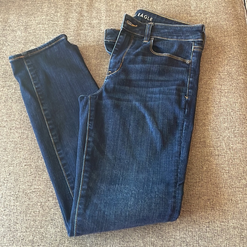 Women’s American Eagle Skinny Jeans (Size 8)